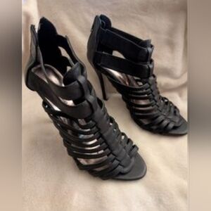 Madden Girl Size 6 Gladiator Sandals